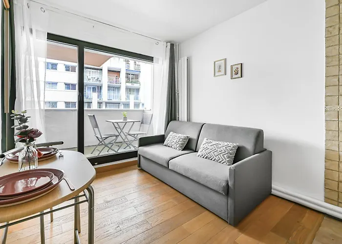 La Felicita - Studio Avec Balcon Paris - Netflix