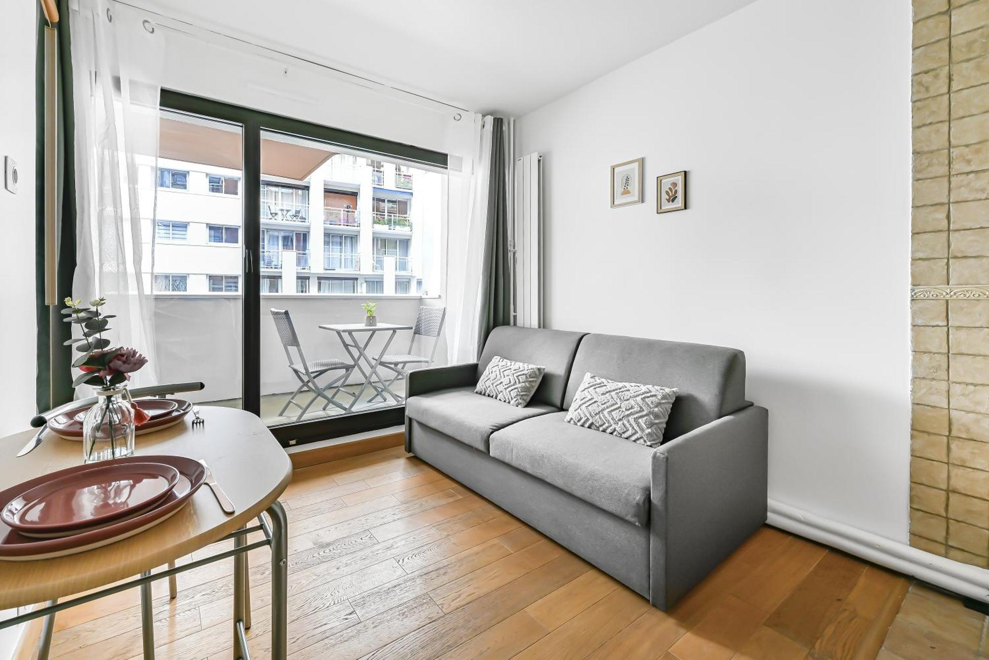 La Felicita - Avec Balcon - Netflix Paris